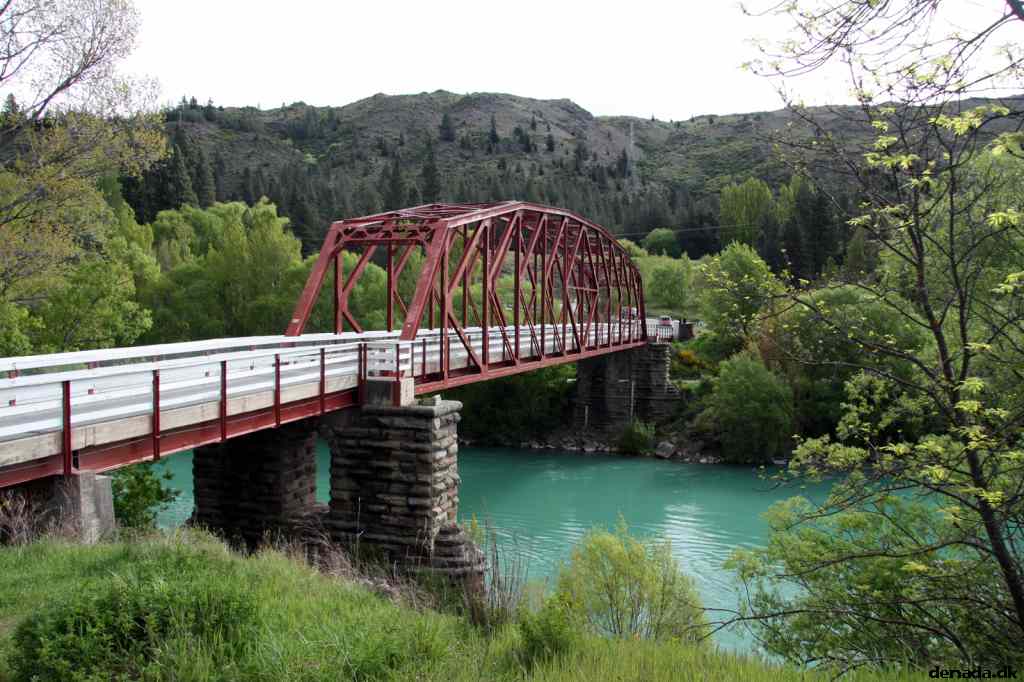 * Image 25