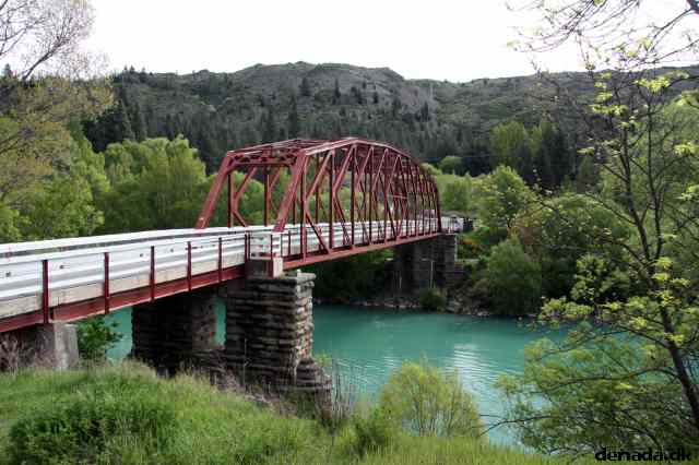 * Image 25