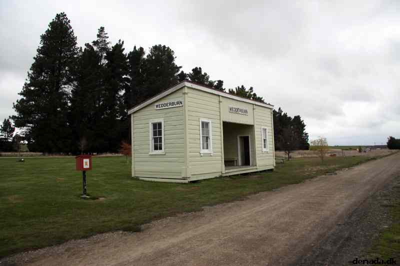 * Image 4