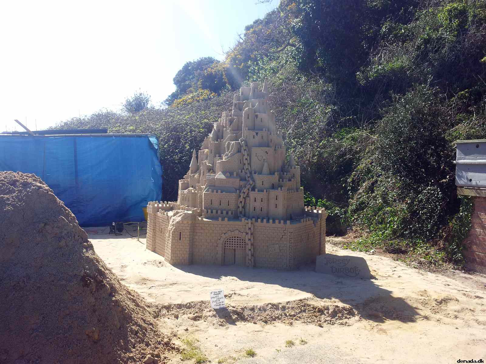 * Image 125