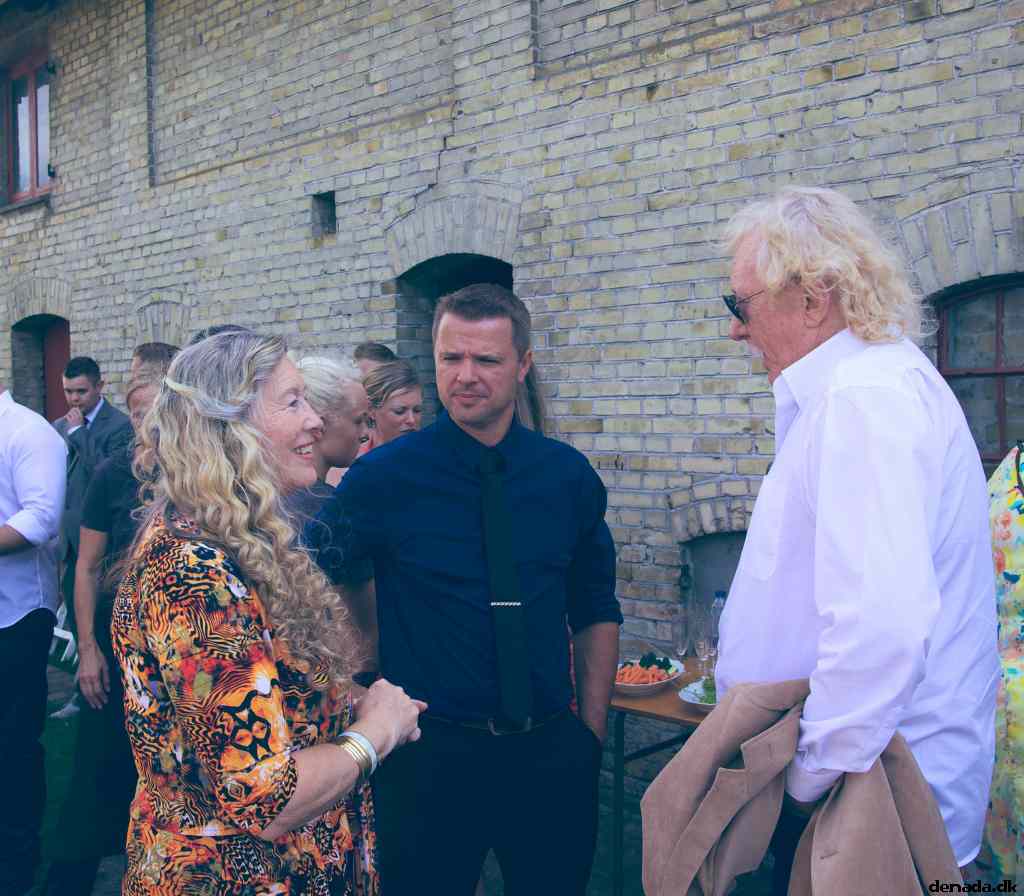 * Image 25