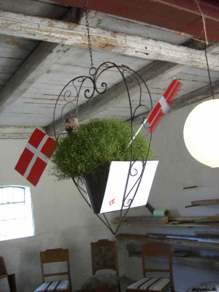 * Image 33