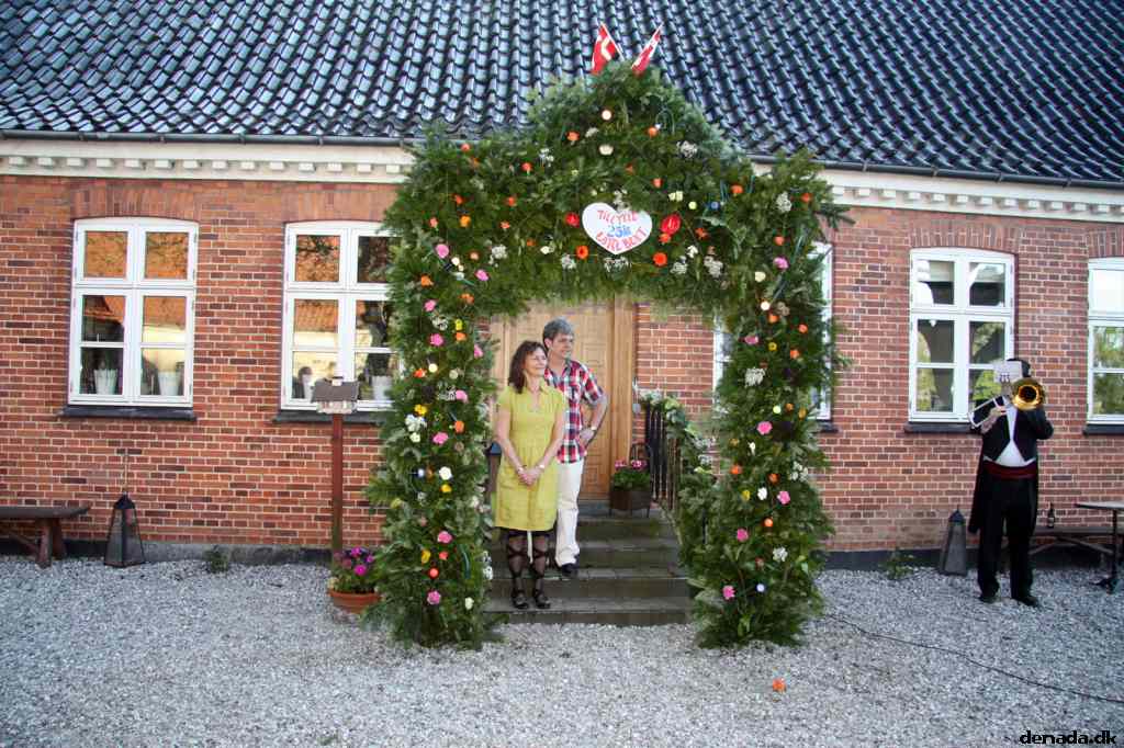 * Image 28