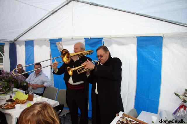 * Image 40