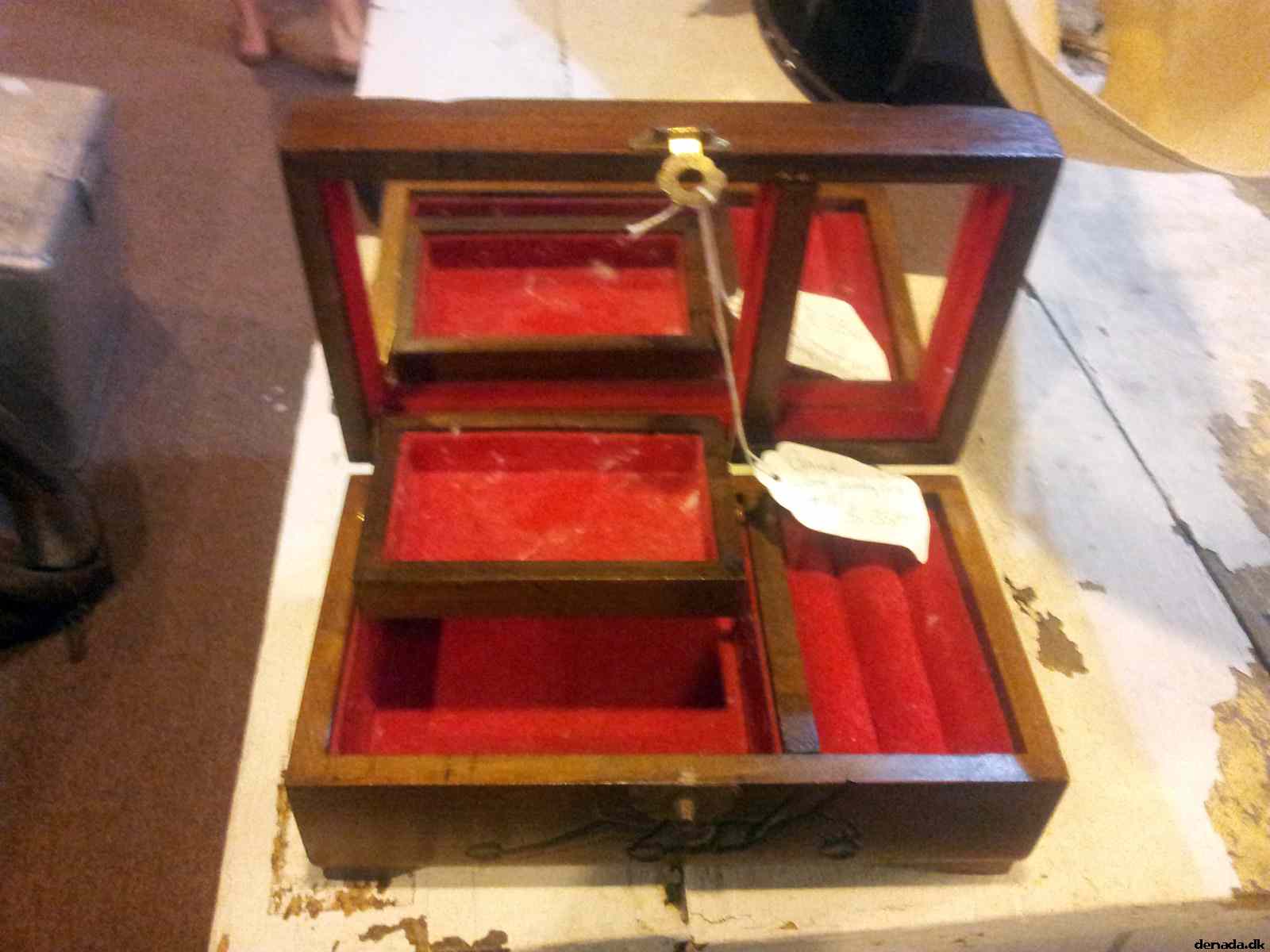 * Image 23