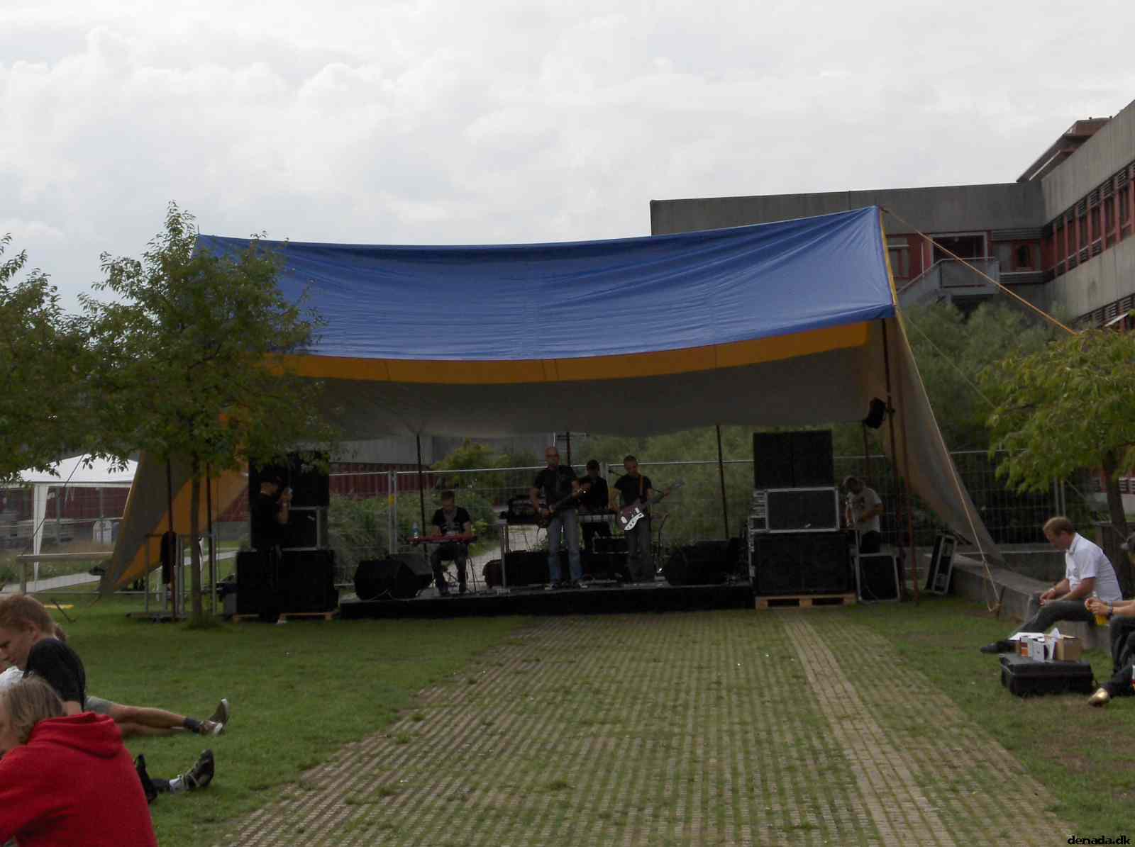 * Image 120