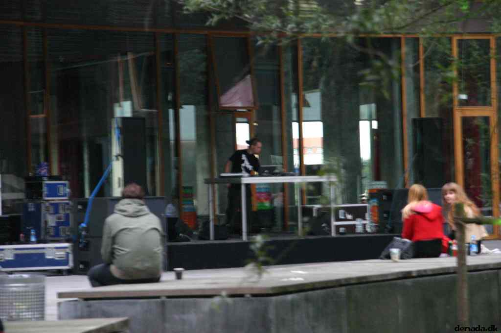 * Image 76