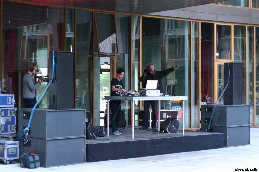 * Image 125