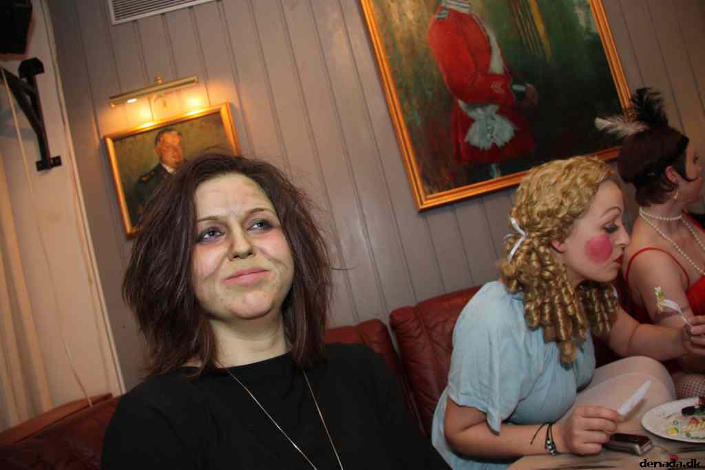 * Image 80
