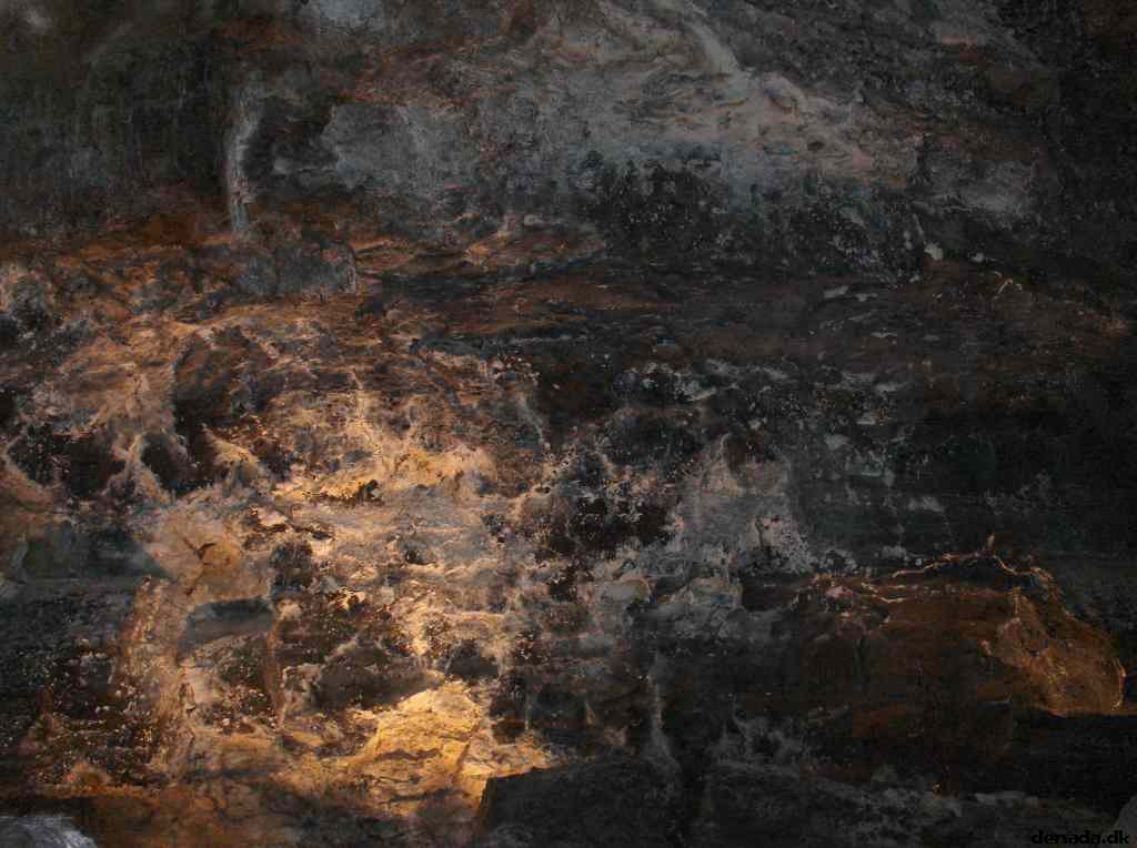 * Image 210