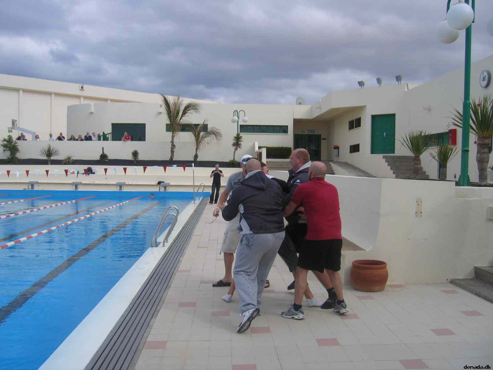* Image 32