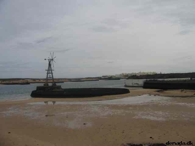 * Image 9