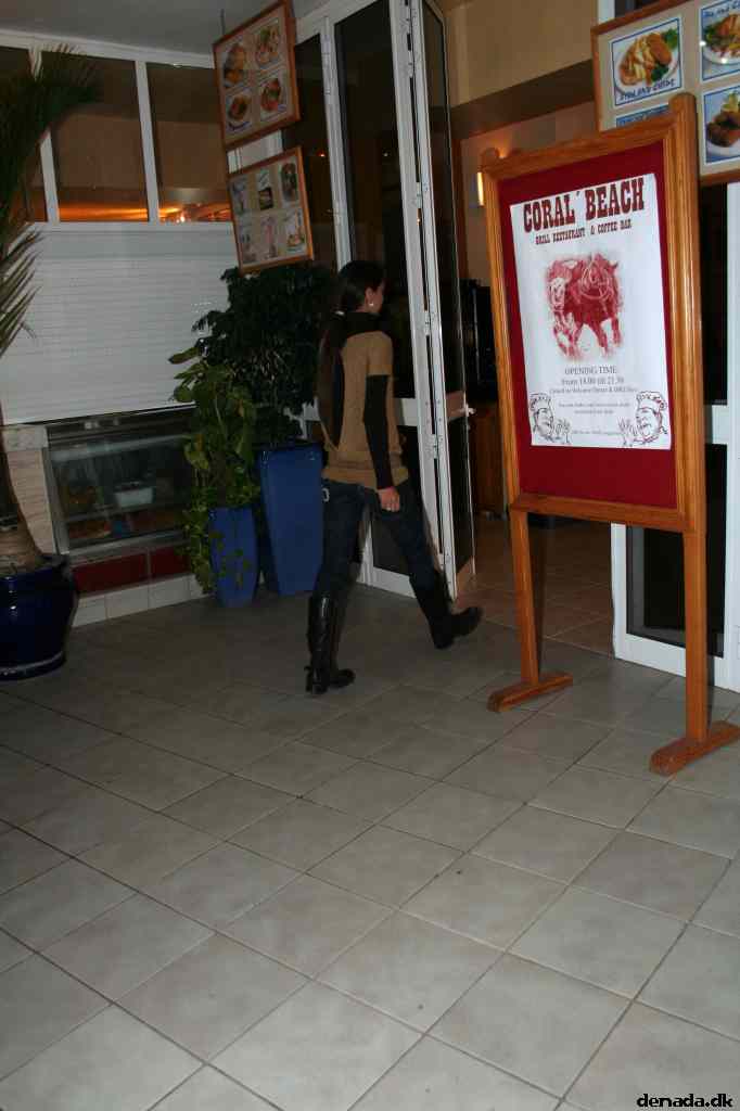 * Image 812